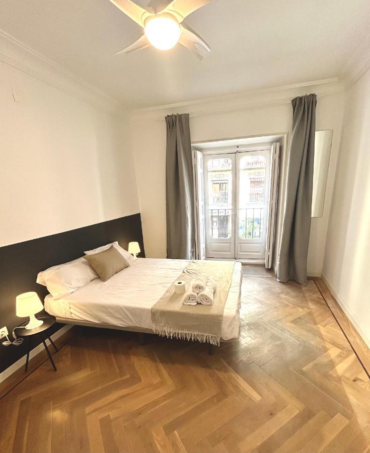 Villa Rooms Madrid Exterior photo